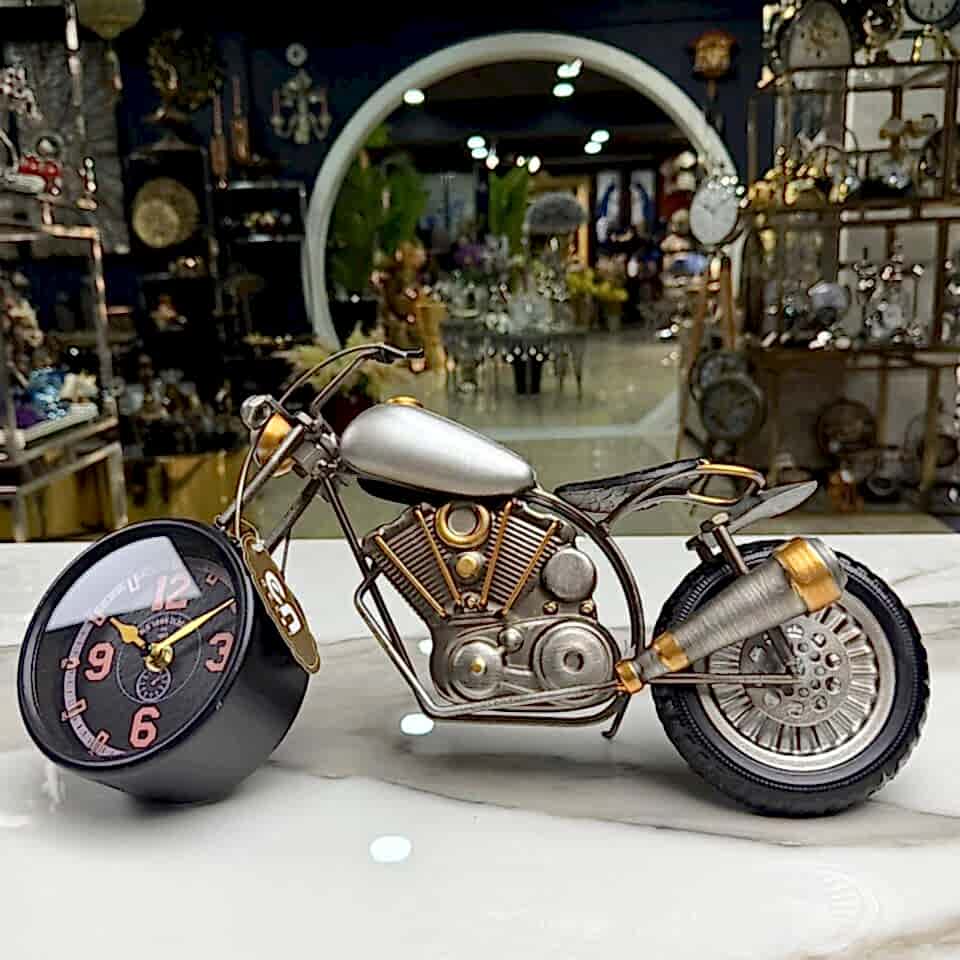 DEKORATİF MOTOSİKLET MASA SAATİ