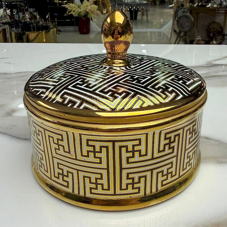 GOLD DESENLİ KAPAKLI DEKORATİF KUTU