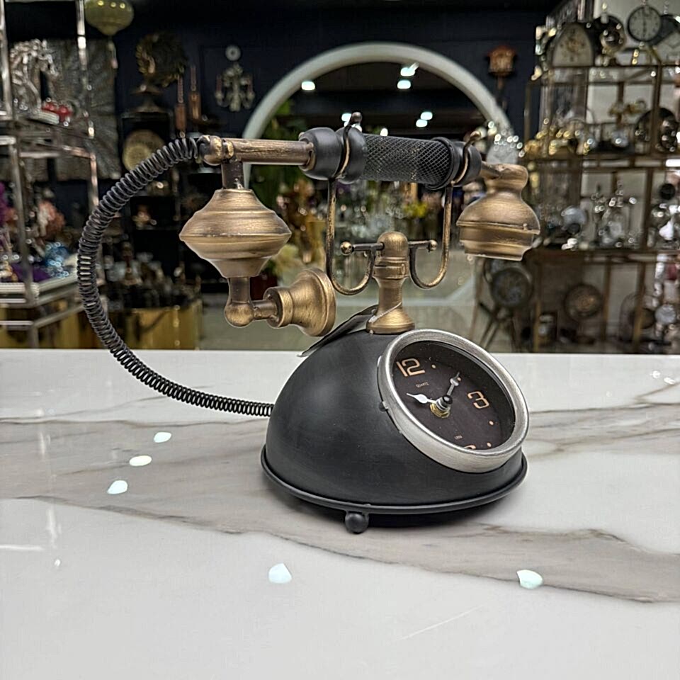 NOSTALJİK TELEFON TASARIMLI MASA SAATİ
